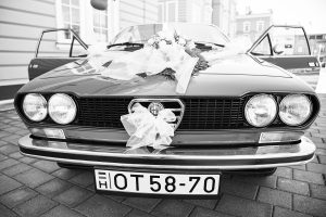 az alfa romeo esküvői díszben